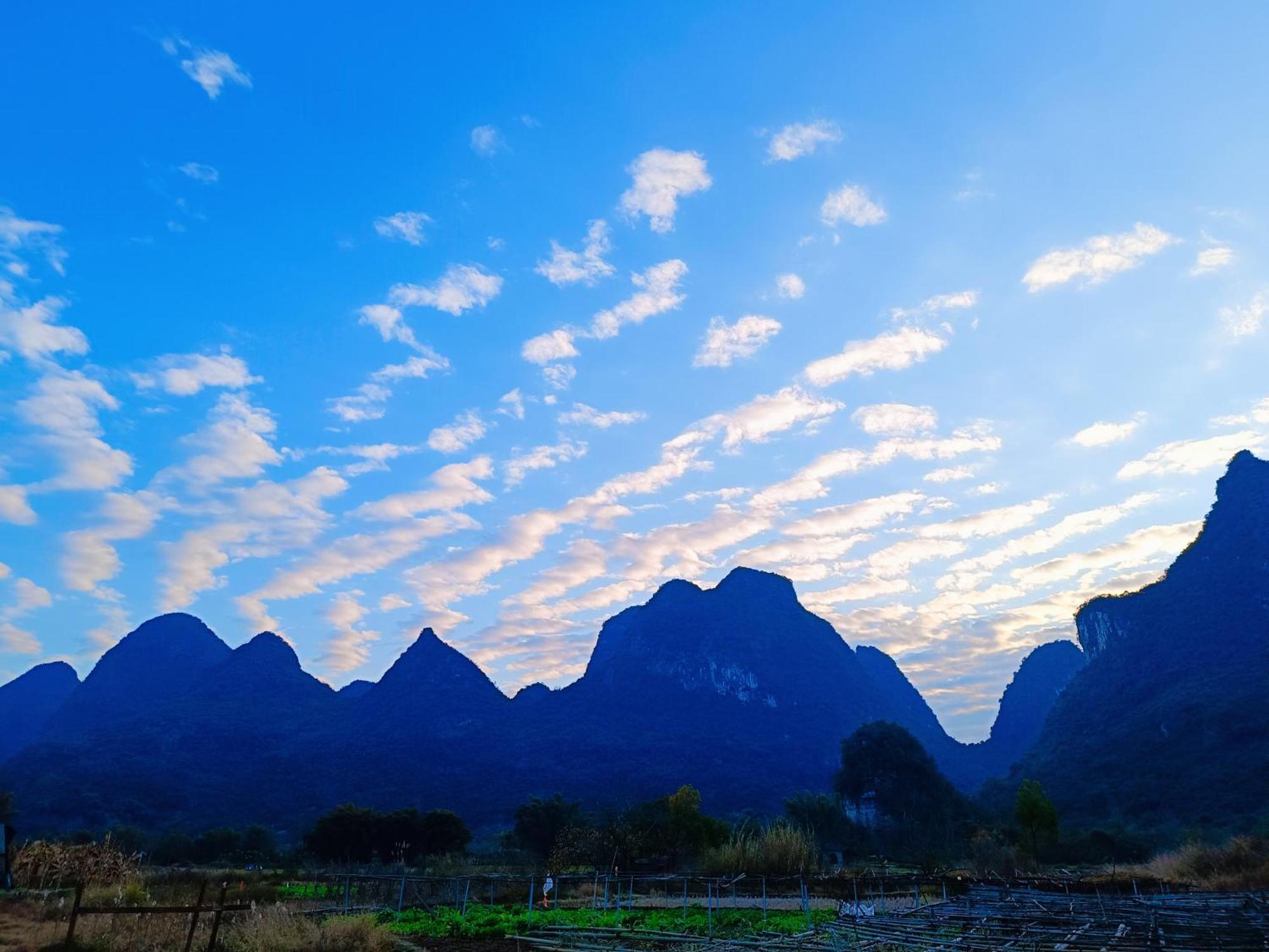 Dreamland Inn Yangshuo Exterior photo